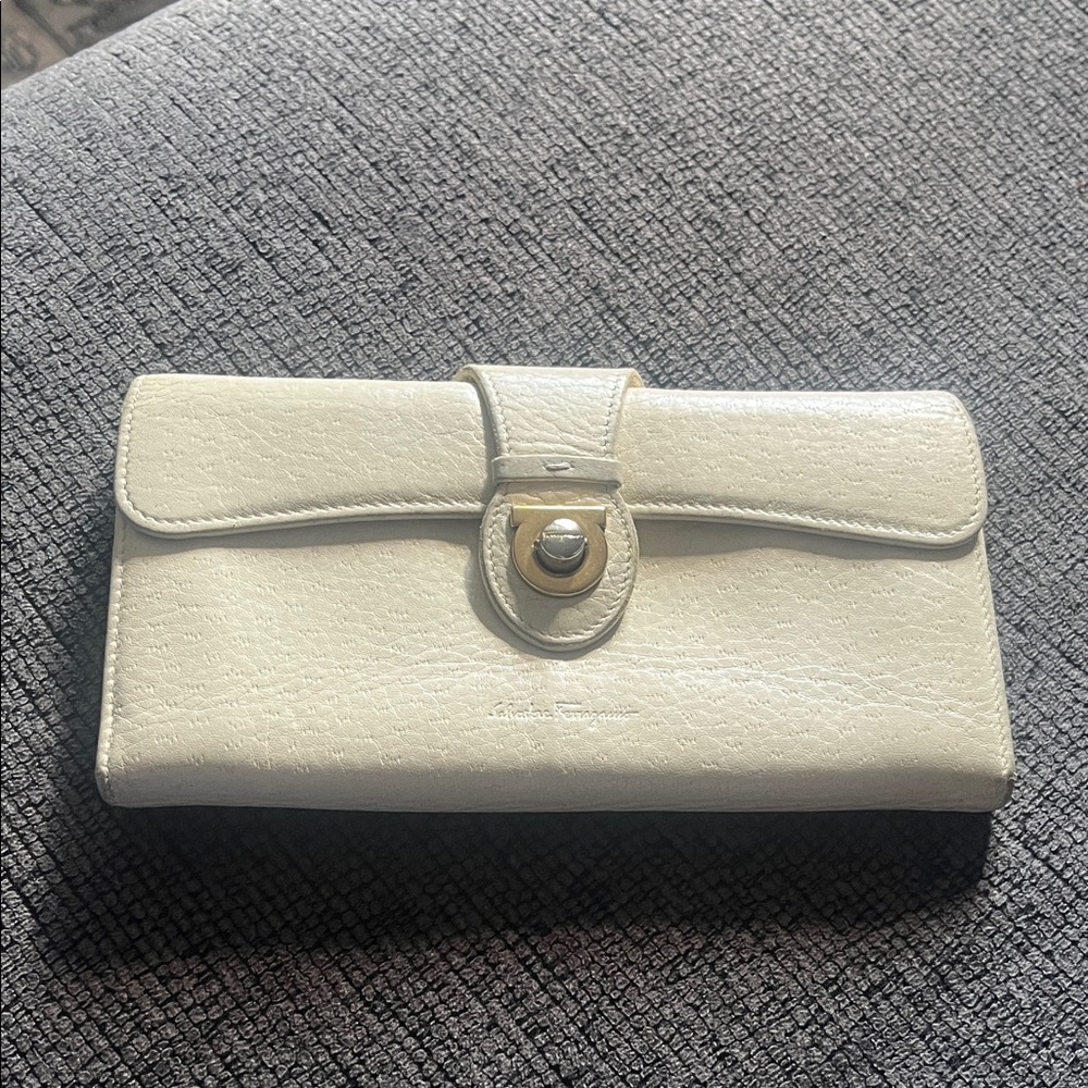 Ferragamo Cream Leather Long wallet w/ snap closure